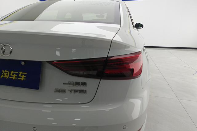 Audi A3 2020 Белый из Китая, фото 5