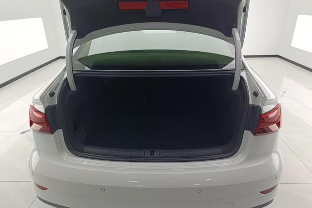 Audi A3 2020 Белый из Китая, фото 6