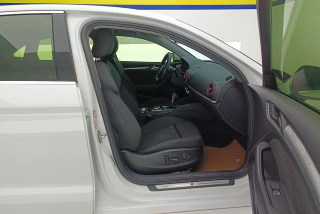 Audi A3 id 3784092 из Китая 13