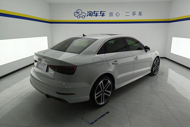 Audi A3 id 3784092 из Китая 14