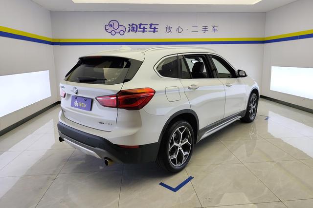BMW X1 2018 — фото 3