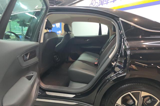 Red flag E-QM5 id 3825254 из Китая 7