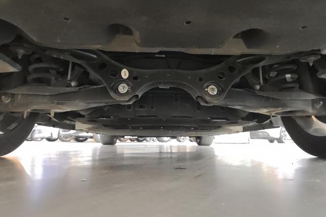 Red flag E-QM5 id 3825254 из Китая 11