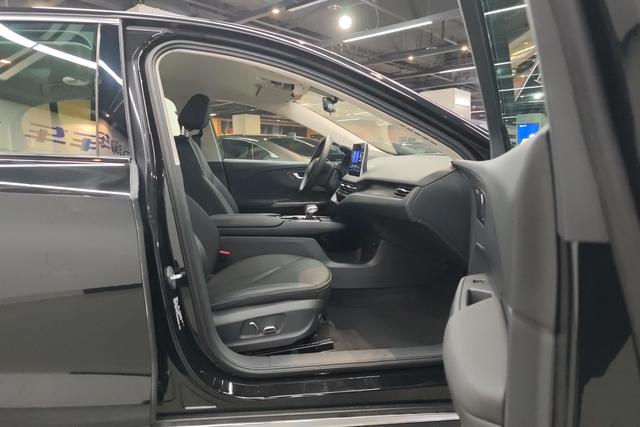 Red flag E-QM5 id 3825254 из Китая 12