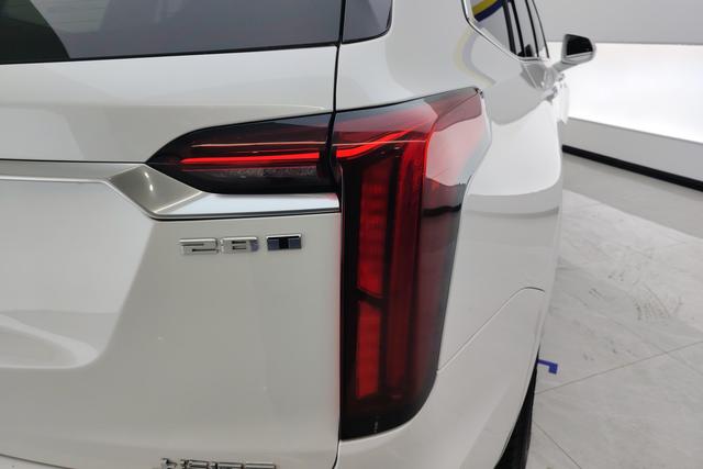 Cadillac XT6 2020 Белый из Китая, фото 3