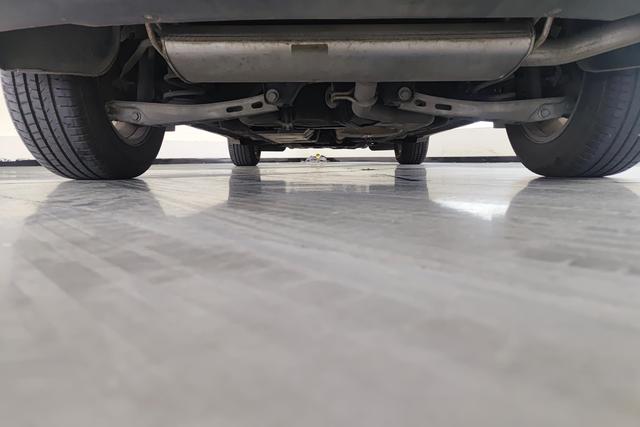 Chevrolet Explorer id 3785355 из Китая 8