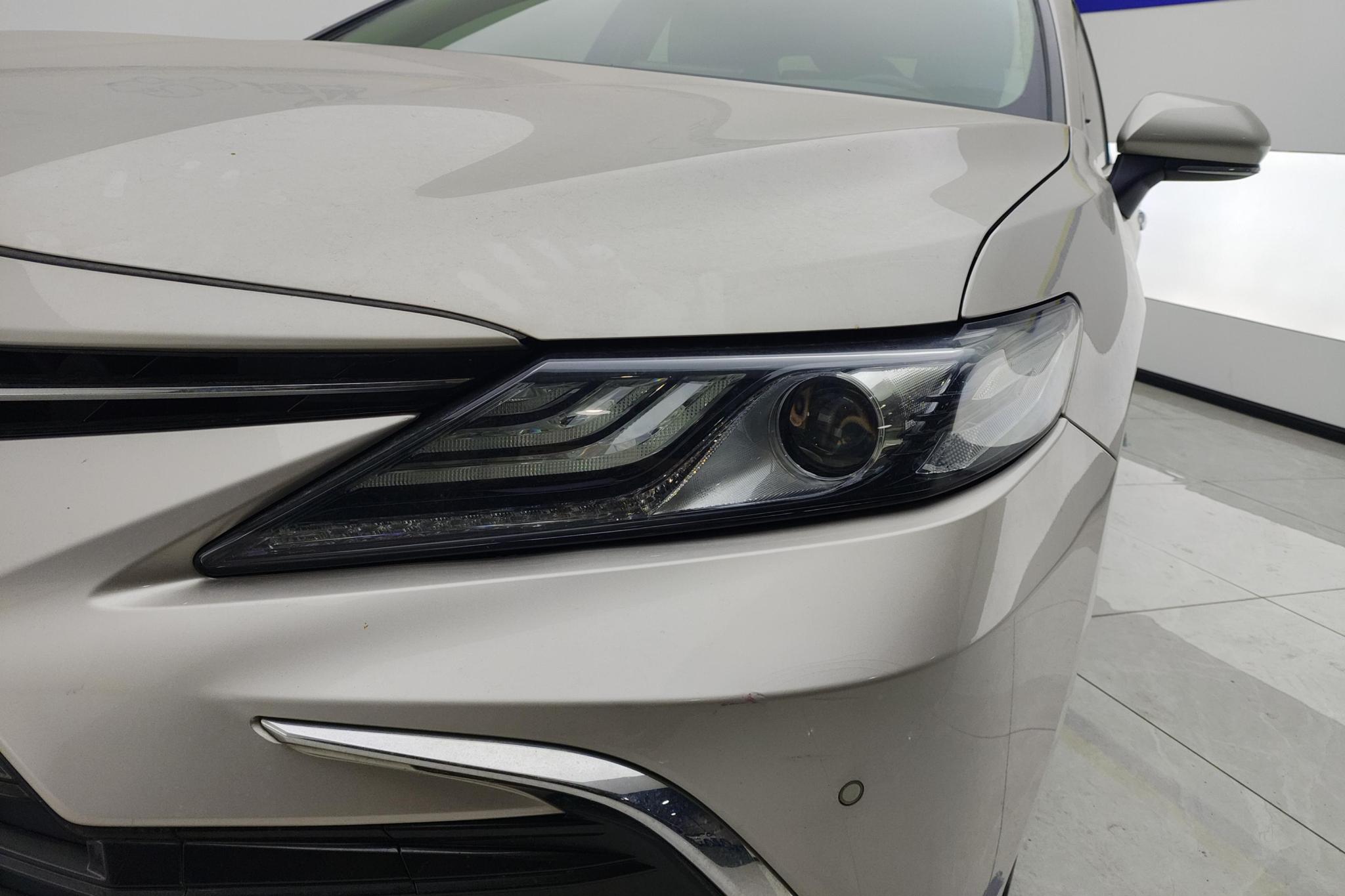 Toyota Camry 2021 2.0G Luxury