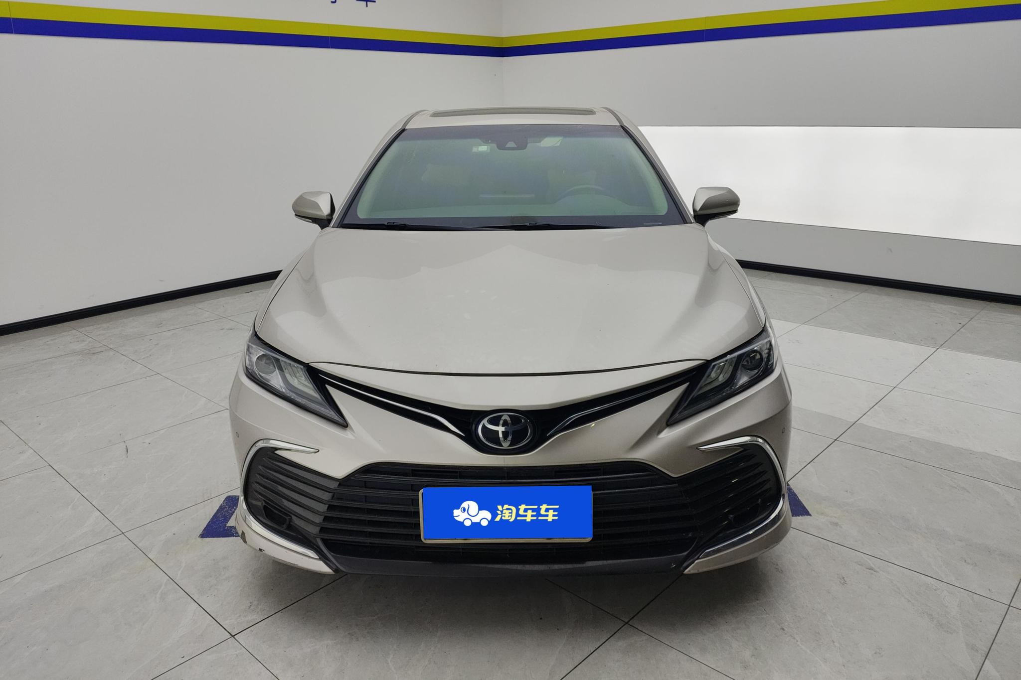 Toyota Camry 2021 2.0G Luxury