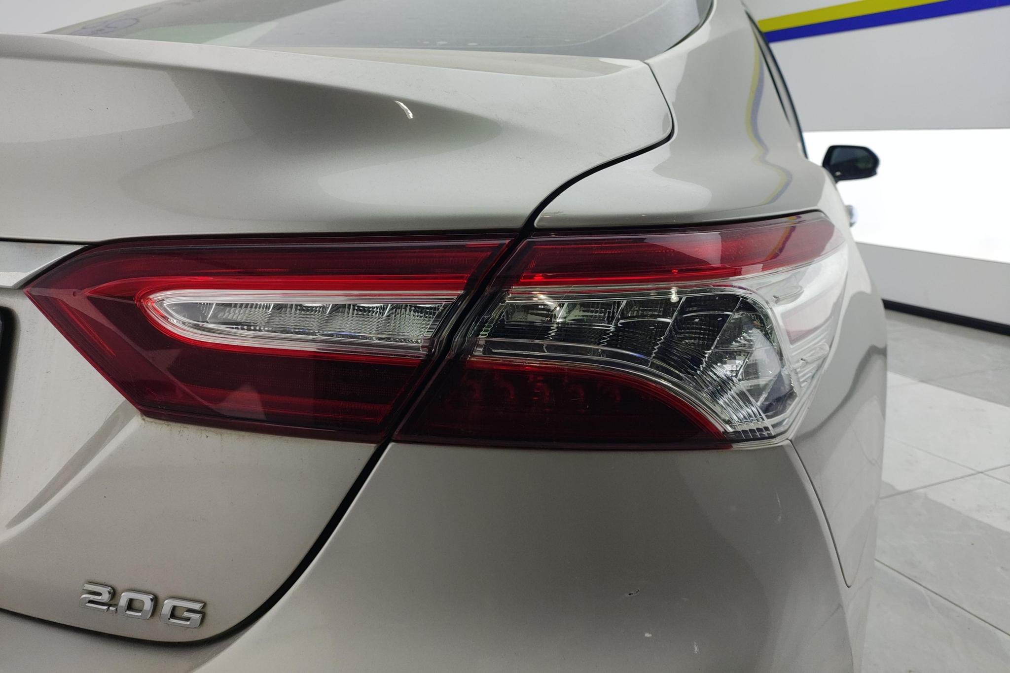 Toyota Camry 2021 2.0G Luxury