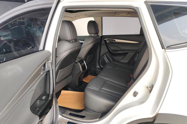 Dongfeng Fengshen Fengshen AX7 2019 — фото 16