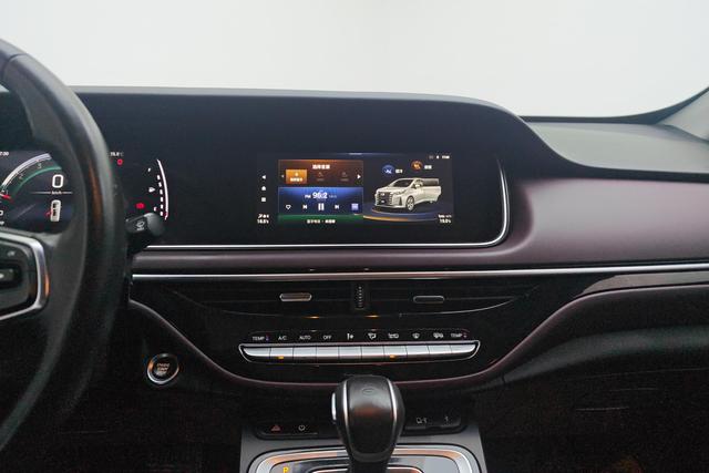 Gac Trumpchi Trumpchi M6 2021 — фото 12