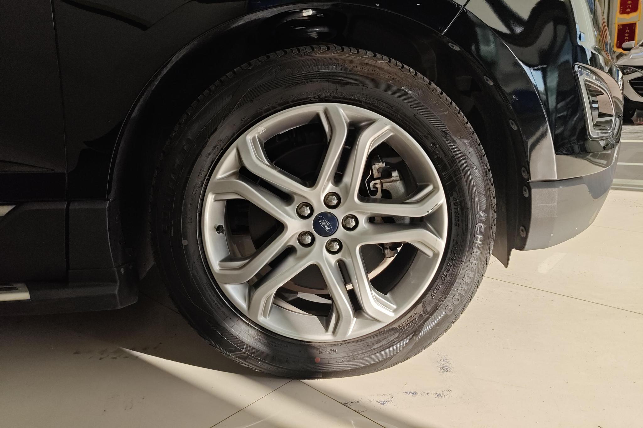 Ford Edge 2018 EcoBoost 245 7 мест V