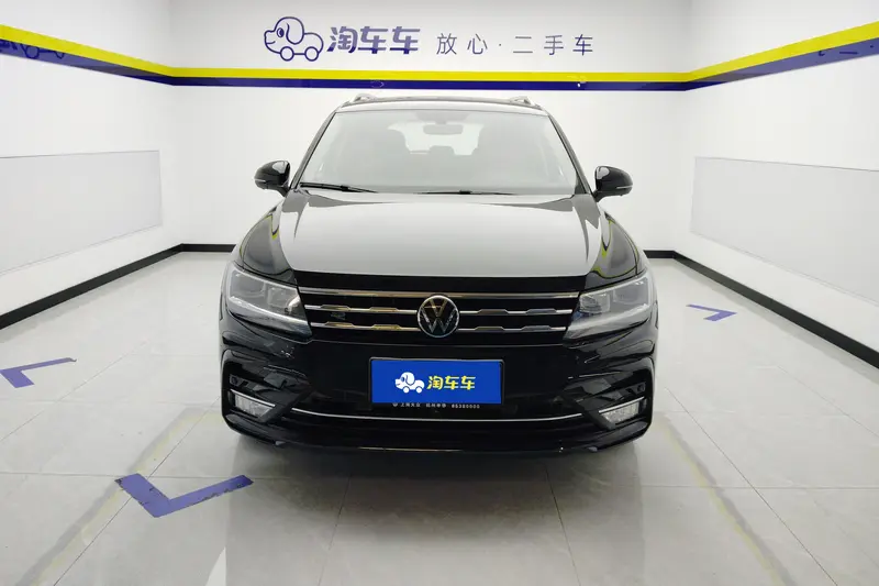 Volkswagen Tiguan L — фото 2