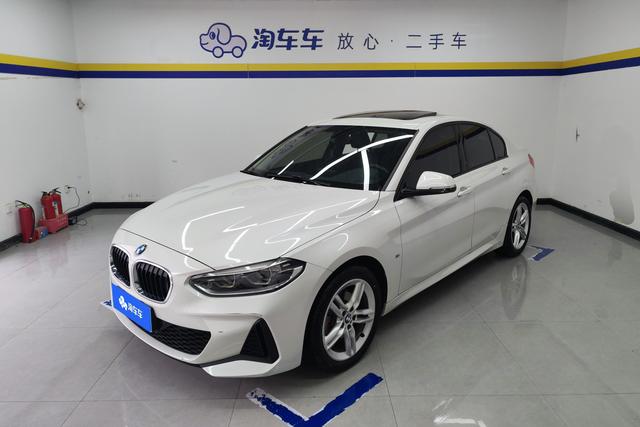 BMW 1 Series 2019 — фото 1