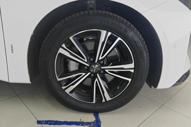 Red flag EH7 id 3817078 из Китая 7