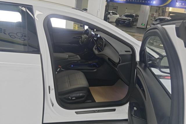 Red flag EH7 id 3817078 из Китая 15