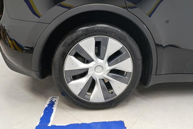 Tesla Model Y 2022 Черный из Китая, фото 4