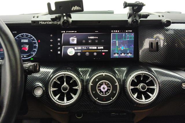 Tank 300 2022 Темно-серый из Китая, фото 2