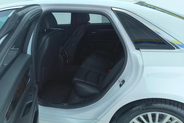 Cadillac CT6 id 3804989 из Китая 8