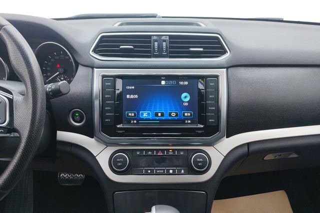 HAVAL H6 Coupe 2016 — фото 12
