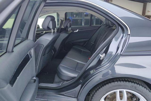 Mercedes Benz C-Class 2013 — фото 16