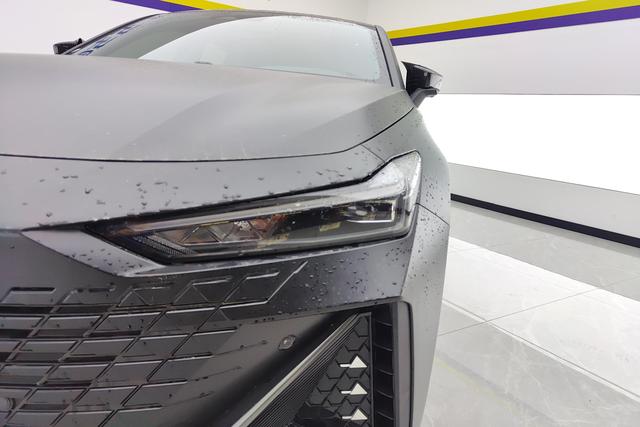 Chang'an UNI-V id 3825546 из Китая 16