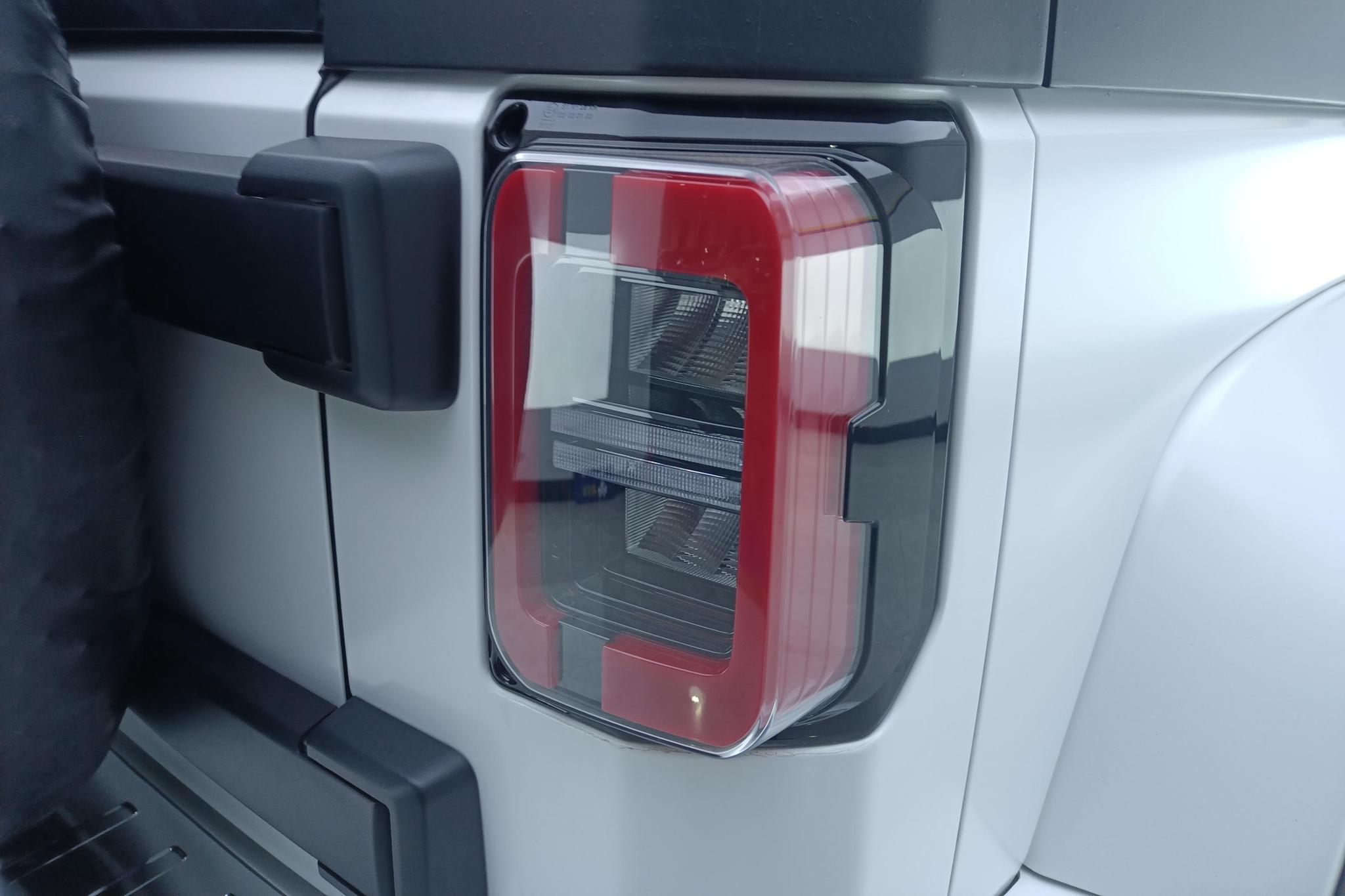 BAIC BJ40 2024 2.0D AT