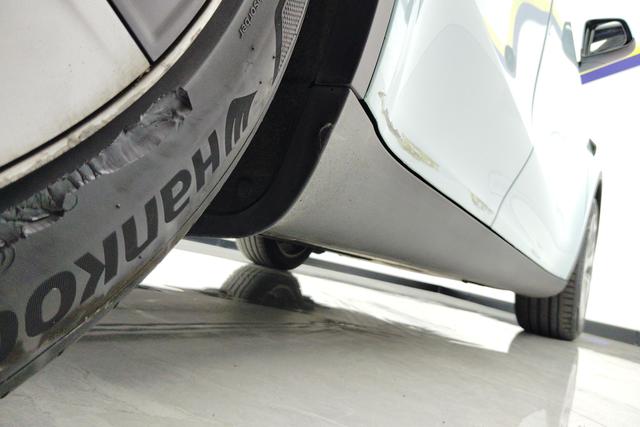 Tesla Model Y id 3810177 из Китая 10