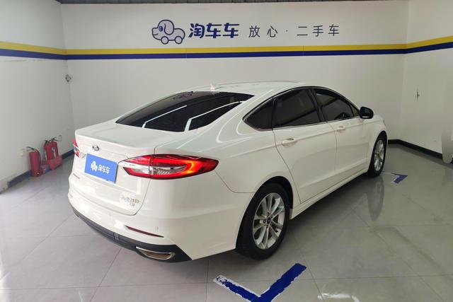 Ford Mondeo 2018 — фото 3