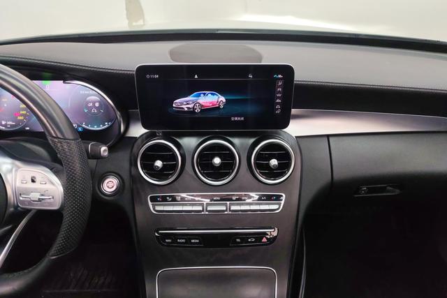 Mercedes Benz C-Class 2021 — фото 12