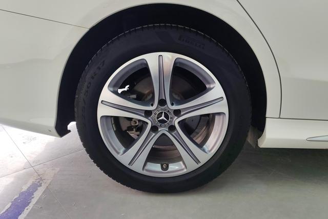 Mercedes-Benz Class C id 3810388 из Китая 15