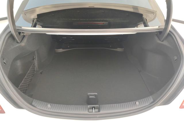 Mercedes Benz C-Class 2015 — фото 17
