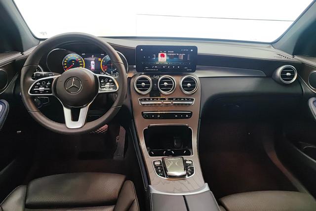 Mercedes-Benz GLC 2022 GLC 260 L 4 MATIC Luxury — фото 12