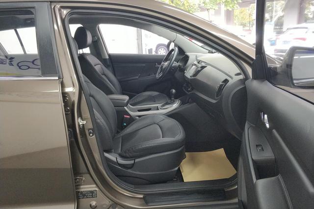 KIA Sportage 2015 — фото 15