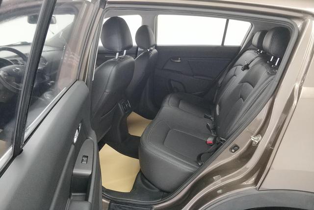 KIA Sportage 2015 — фото 16