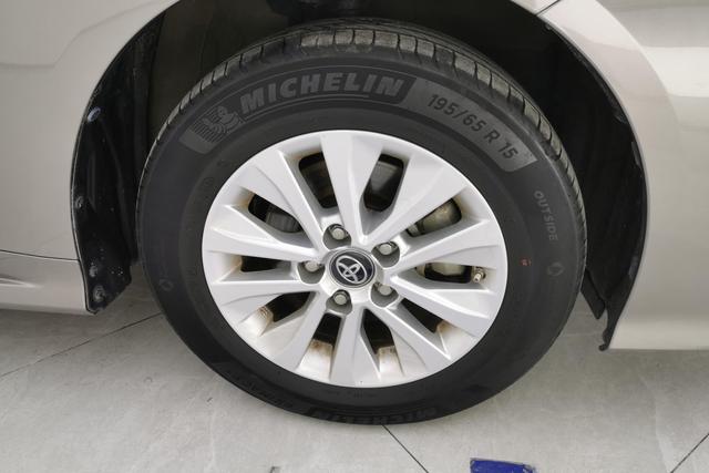 Toyota Corolla id 3781851 из Китая 10