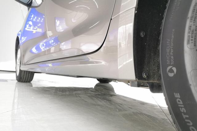 Toyota Corolla id 3781851 из Китая 14