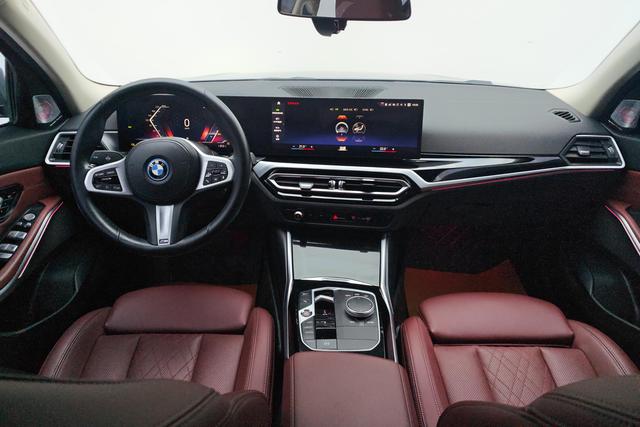 BMW i3 2022 — фото 11