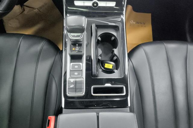 Roewe RX5 MAX 2019 — фото 14