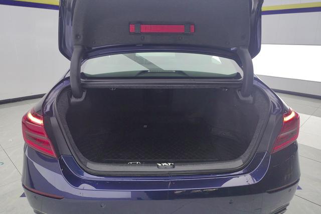 Honda "英 士 派" 可 以 翻 译 为 "Yingshi Pai" 2022 — фото 17