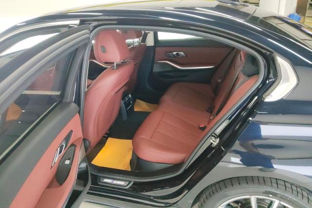 BMW 3 Series 2023 — фото 15