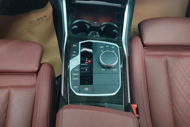 BMW 3 Series 2023 — фото 14