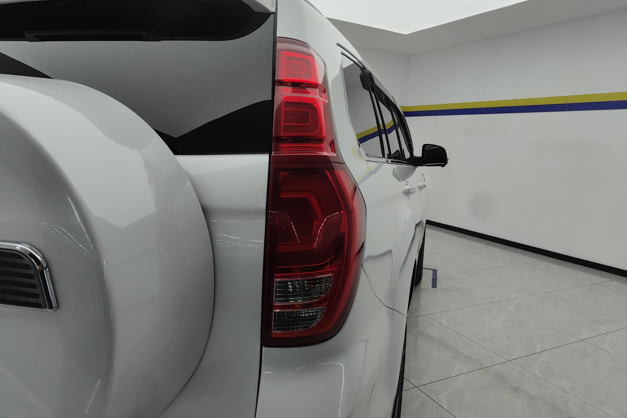 Haval H9 2020 2.0T Premium 5 мест