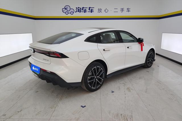 Chang'an UNI-V Smart iDD 2025 Белый из Китая, фото 4