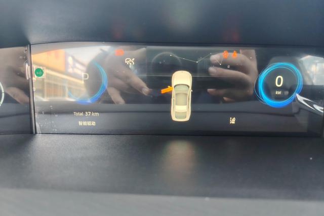 Chang'an UNI-V Smart iDD id 3768944 из Китая 7