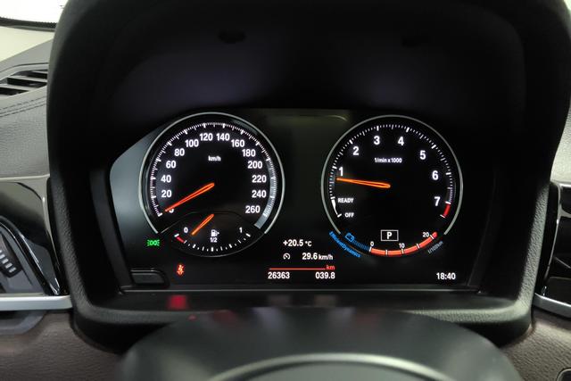 BMW X2 2023 — фото 13