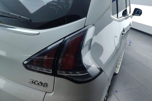 Peugeot 3008 2016 — фото 12