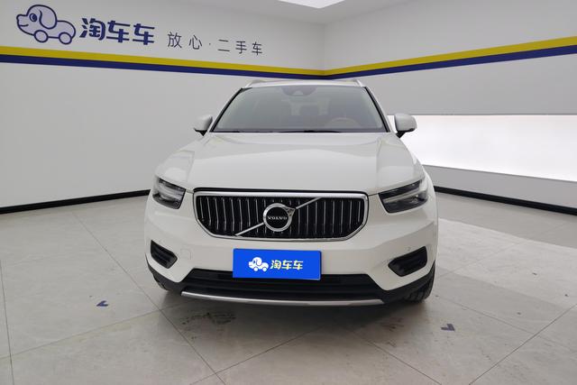 Volvo XC40 2021 Белый из Китая, фото 2