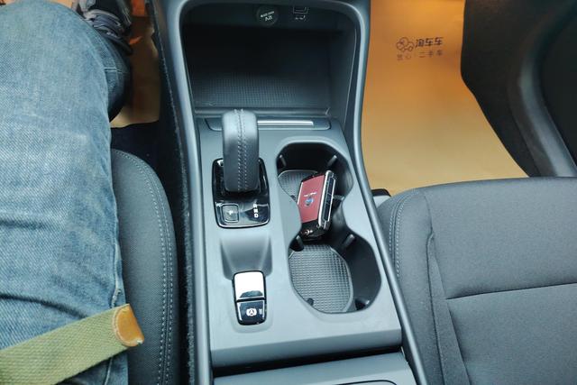 Volvo XC40 2021 Белый из Китая, фото 4