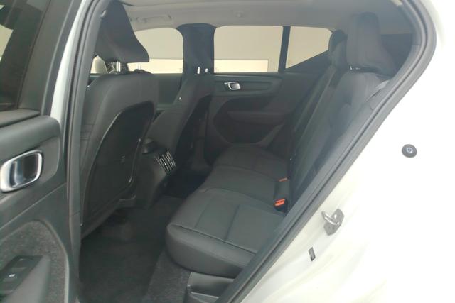 Volvo XC40 id 3768924 из Китая 12